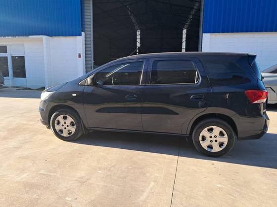 CHEVROLET SPIN 1.8 LS 8V FLEX 4P MANUAL CHEVROLET SPIN 1.8 LS 8V FLEX 4P MANUAL